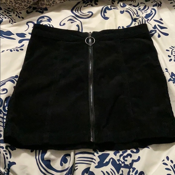 Forever 21 Dresses & Skirts - black skirt Forever 21 Dresses & Skirts - black skirt